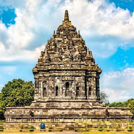 Super Oyo 1046 Omah Pathok Hotel Yogyakarta Ngoại thất bức ảnh