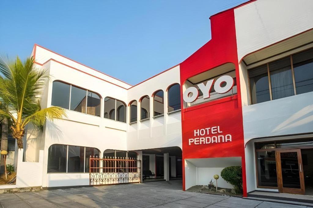 Super Oyo 1046 Omah Pathok Hotel Yogyakarta Ngoại thất bức ảnh