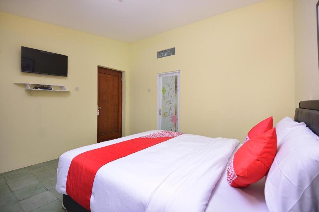Super Oyo 1046 Omah Pathok Hotel Yogyakarta Ngoại thất bức ảnh