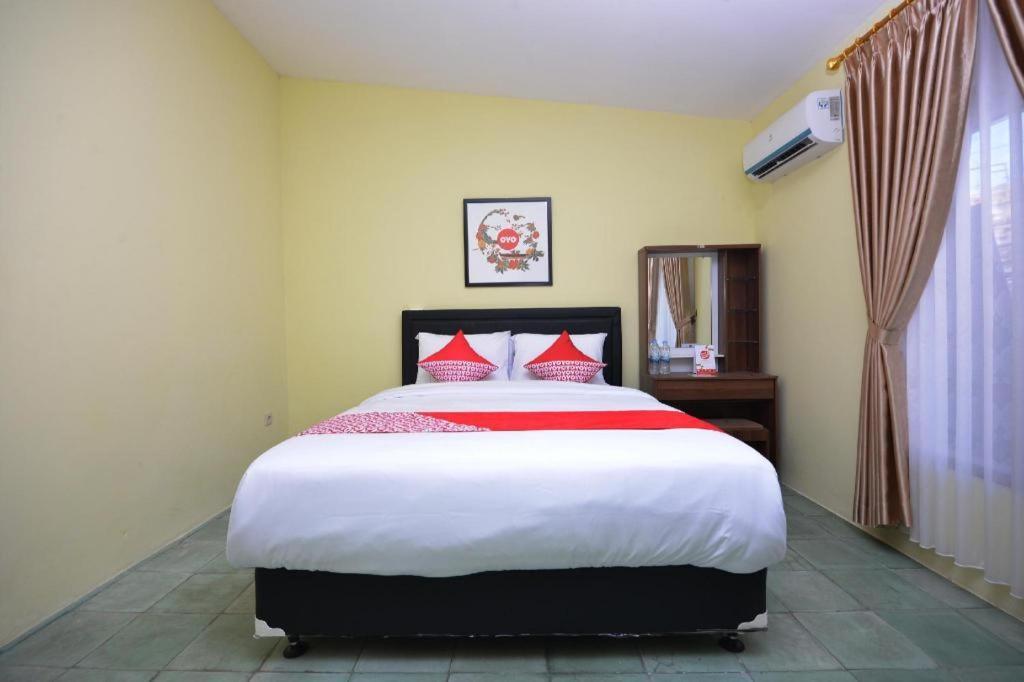 Super Oyo 1046 Omah Pathok Hotel Yogyakarta Ngoại thất bức ảnh