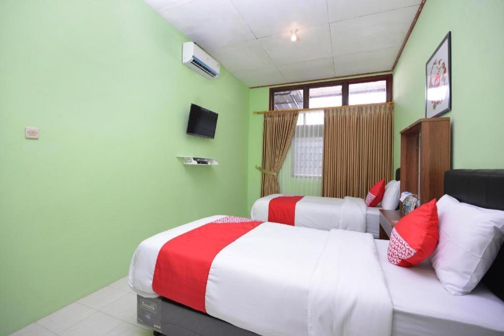 Super Oyo 1046 Omah Pathok Hotel Yogyakarta Ngoại thất bức ảnh