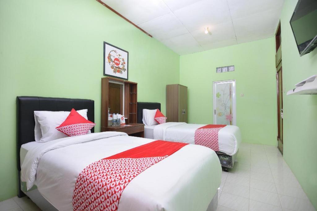 Super Oyo 1046 Omah Pathok Hotel Yogyakarta Ngoại thất bức ảnh