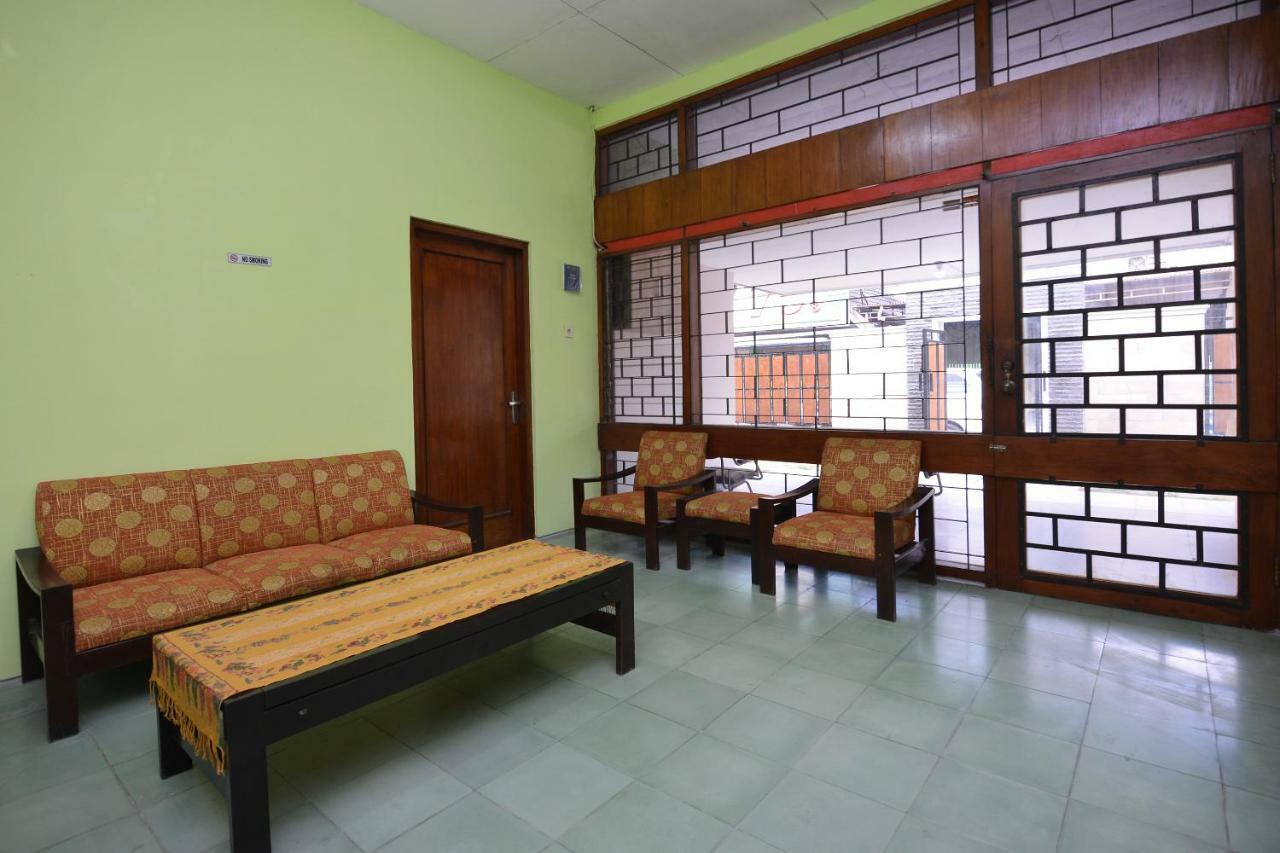 Super Oyo 1046 Omah Pathok Hotel Yogyakarta Ngoại thất bức ảnh